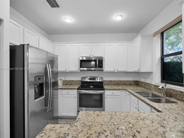 11251 NW 88th Ter # 11251, Doral FL 33178