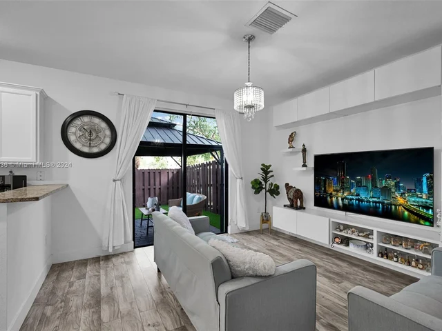 11251 NW 88th Ter # 11251, Doral FL 33178