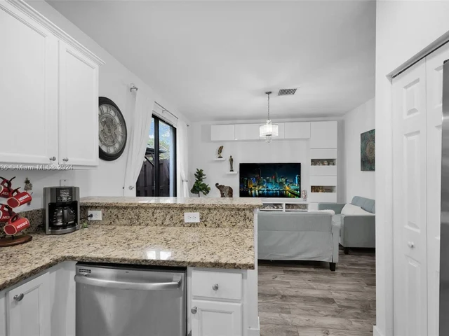 11251 NW 88th Ter # 11251, Doral FL 33178