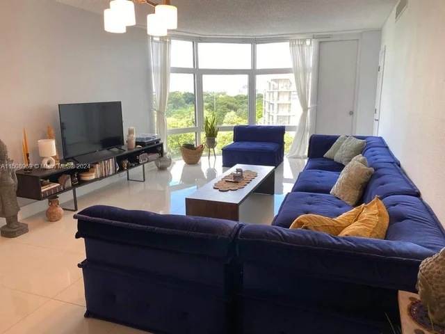 3375 N Country Club Dr # 609, Aventura FL 33180