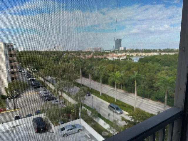 3375 N Country Club Dr # 609, Aventura FL 33180