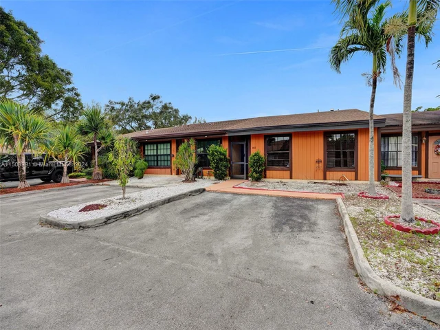 10331 Orange Ct # 10331, Pembroke Pines FL 33026