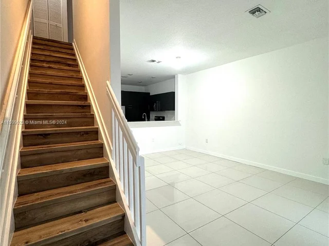 3443 NW 13th St, Lauderhill FL 33311