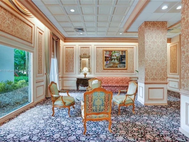 2500 Parkview Dr # 1112, Hallandale Beach FL 33009