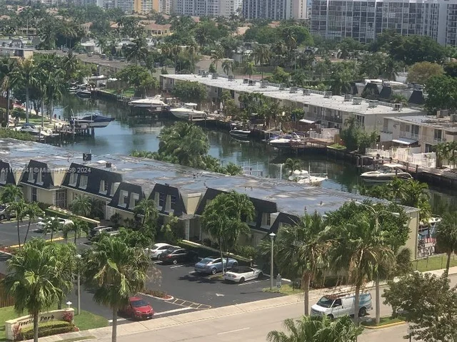 2500 Parkview Dr # 1112, Hallandale Beach FL 33009