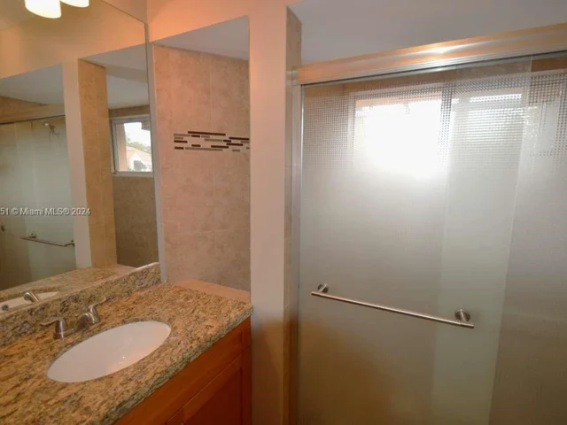 7892 NW 7th Ct # 7892, Plantation FL 33324