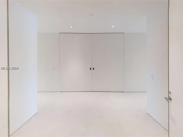 18975 Collins Ave # 4003, Sunny Isles Beach FL 33160