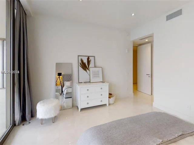 18975 Collins Ave # 4003, Sunny Isles Beach FL 33160