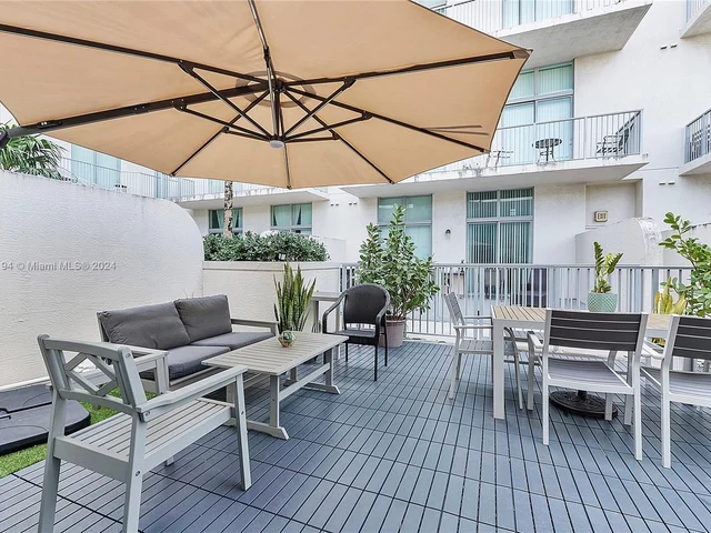 2100 Van Buren St # 102, Hollywood FL 33020