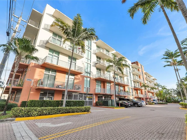 2100 Van Buren St # 102, Hollywood FL 33020