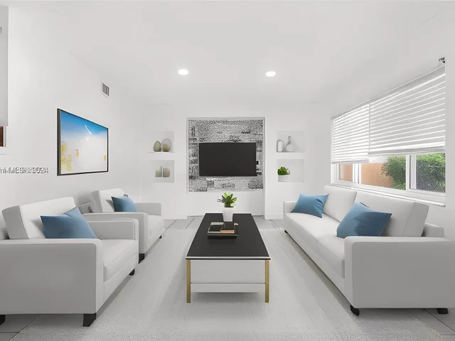 2 Meacham Ln, Tamarac FL 33319