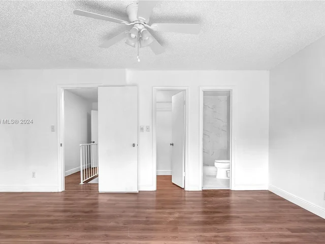 2 Meacham Ln, Tamarac FL 33319