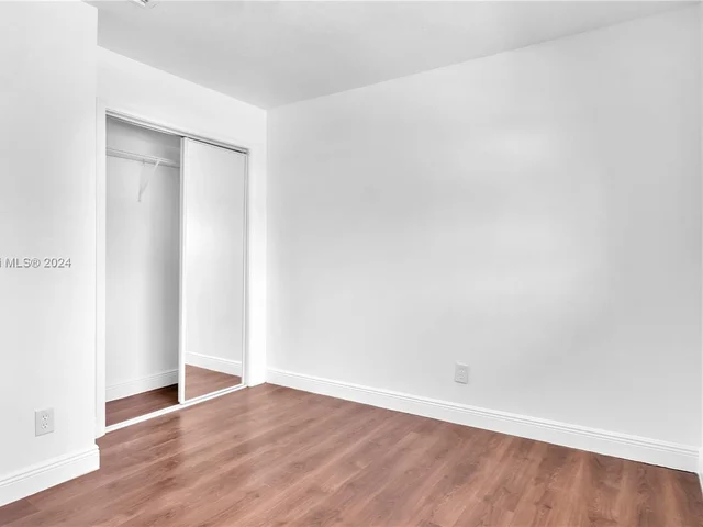 2 Meacham Ln, Tamarac FL 33319