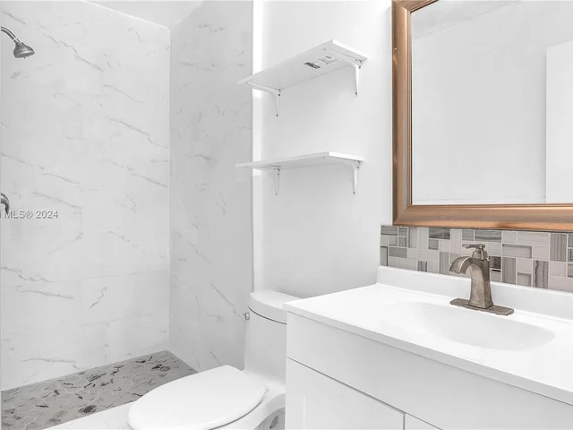 2 Meacham Ln, Tamarac FL 33319