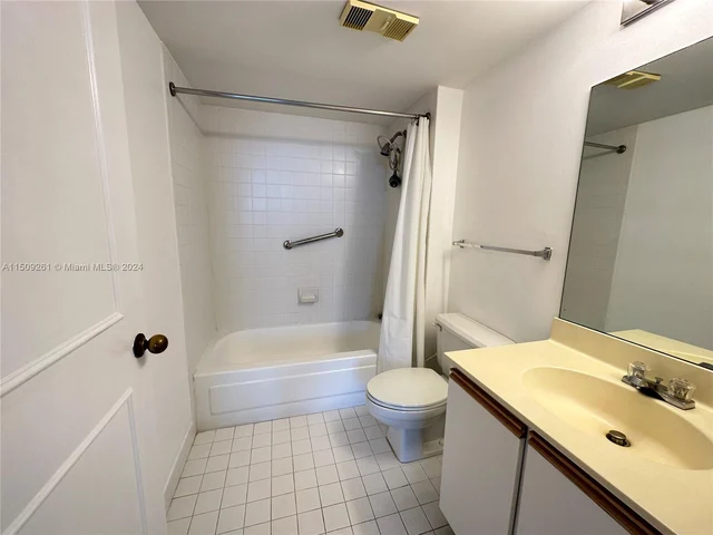 540 Brickell Key Dr # 1816, Miami FL 33131