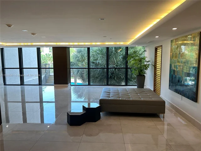 540 Brickell Key Dr # 1816, Miami FL 33131