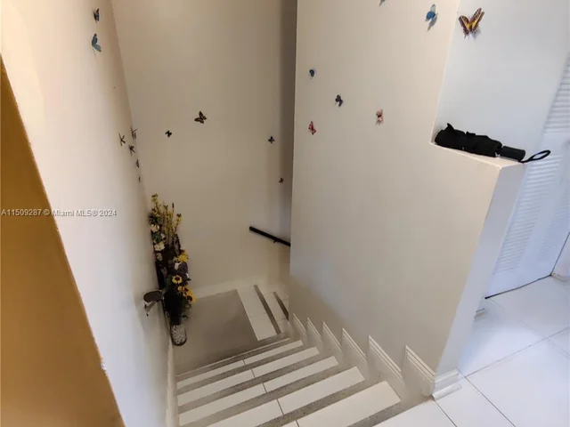 7620 Westwood Dr # 216, Tamarac FL 33321