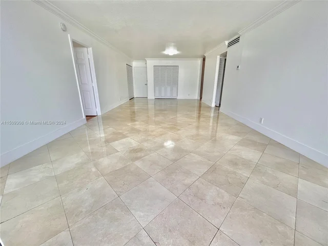 6770 Indian Creek Dr # 10D, Miami Beach FL 33141