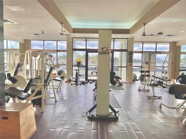 6770 Indian Creek Dr # 10D, Miami Beach FL 33141