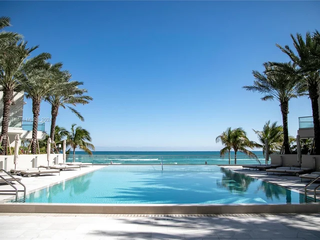 18501 Collins Ave, Sunny Isles Beach FL 33160