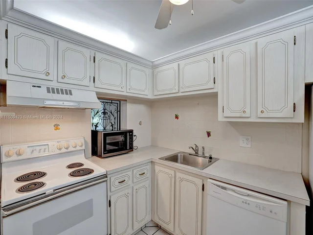 5961 NW 2nd Ave # 1060, Boca Raton FL 33487