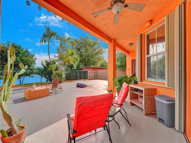 7971 SW 164th Ave, Miami FL 33193