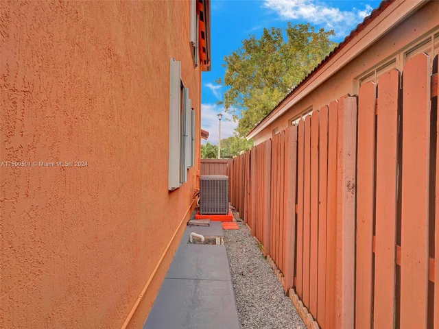 7971 SW 164th Ave, Miami FL 33193