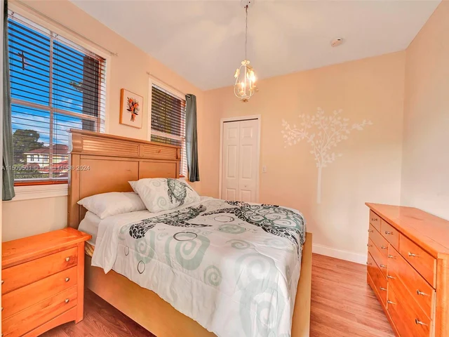 7971 SW 164th Ave, Miami FL 33193