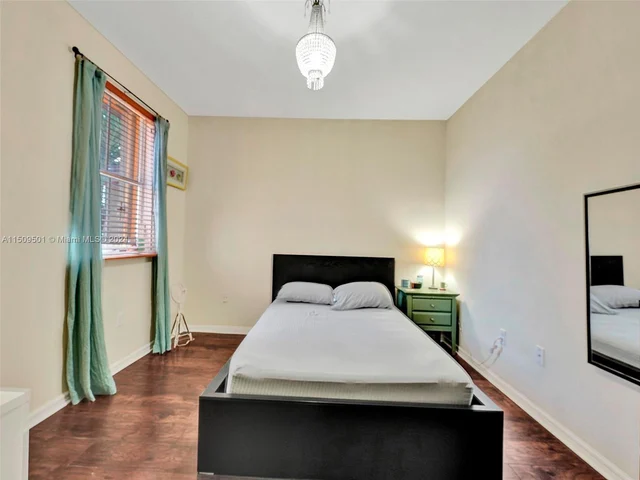 7971 SW 164th Ave, Miami FL 33193