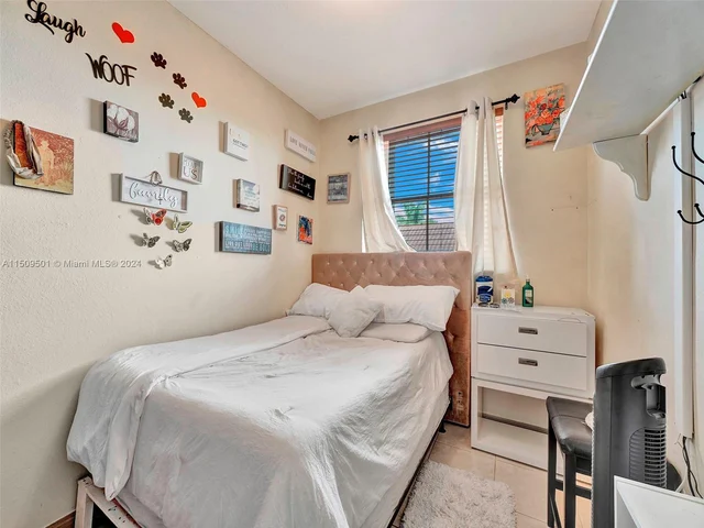 7971 SW 164th Ave, Miami FL 33193