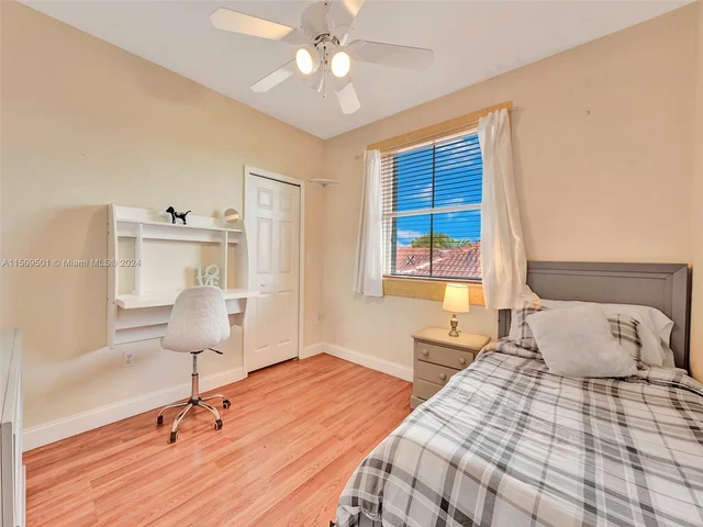 7971 SW 164th Ave, Miami FL 33193