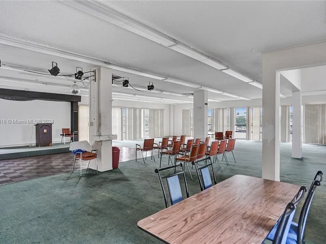 501 Three Islands Blvd # 416, Hallandale Beach FL 33009