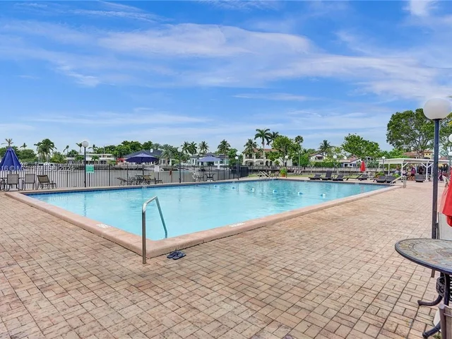 501 Three Islands Blvd # 416, Hallandale Beach FL 33009