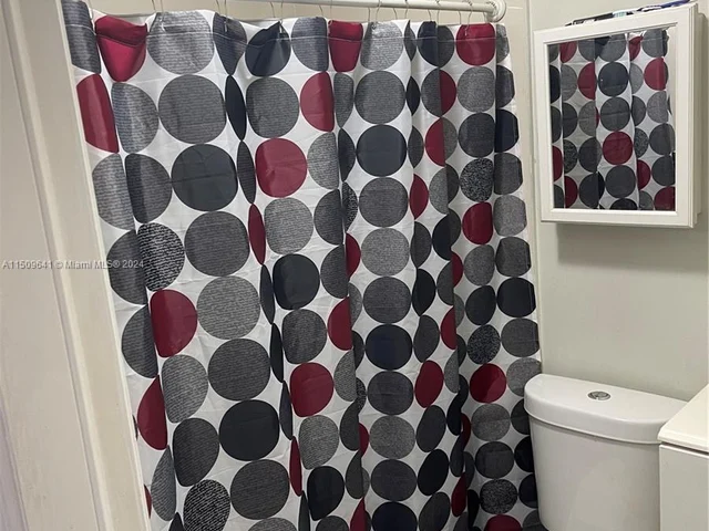 14901 Polk St, Miami FL 33176