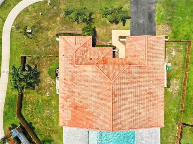 2942 E Orchard Cir, Davie FL 33328