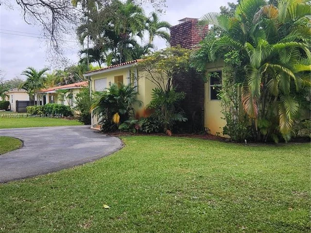 217 Iroquois St, Miami Springs FL 33166