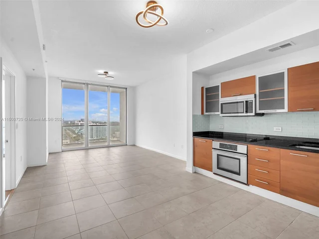 3470 E Coast Ave # H1902, Miami FL 33137