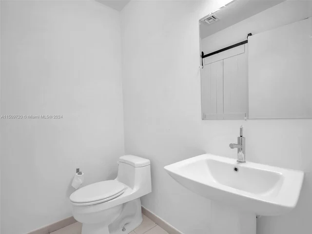 3470 E Coast Ave # H1902, Miami FL 33137