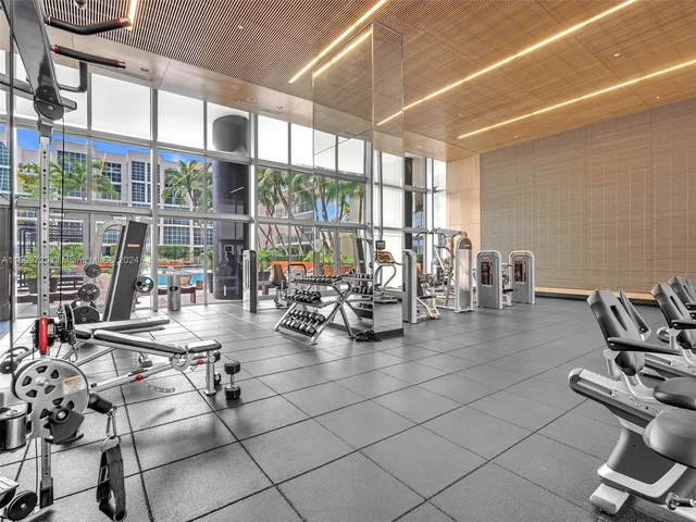 3470 E Coast Ave # H1902, Miami FL 33137