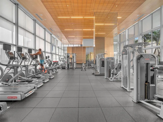 3470 E Coast Ave # H1902, Miami FL 33137