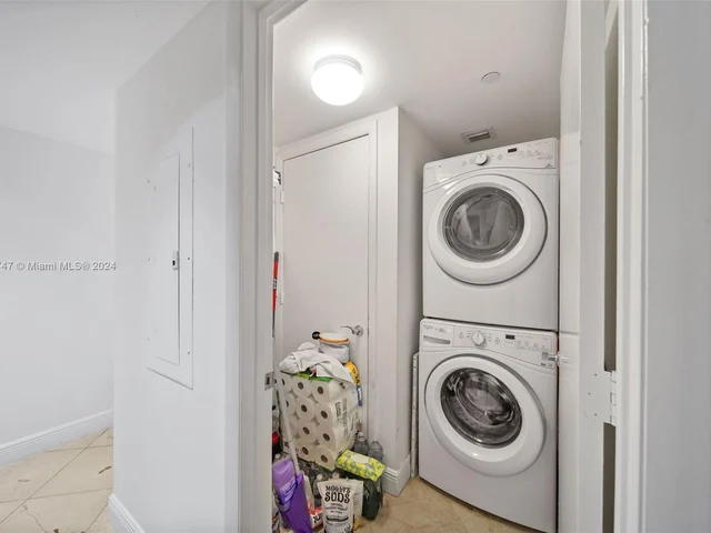 1800 S Ocean Dr # 810, Hallandale Beach FL 33009