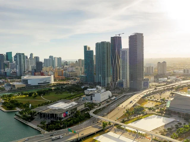 1100 Biscayne Blvd # 1603, Miami FL 33132