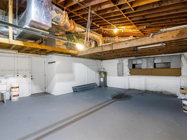 7630-B NE 8th Ave -B, Miami FL 33138