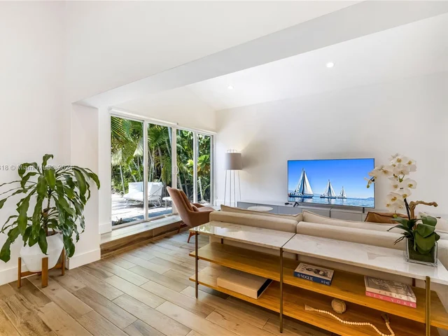 7630-B NE 8th Ave -B, Miami FL 33138