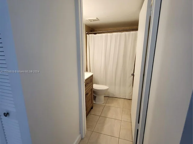 1740 NW N River Dr # 125, Miami FL 33125