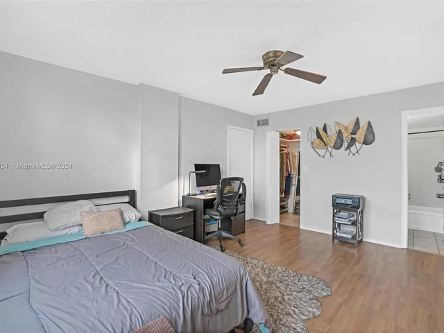 113 Royal Park Dr # 3G, Oakland Park FL 33309