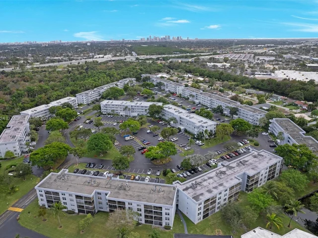 113 Royal Park Dr # 3G, Oakland Park FL 33309