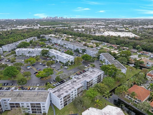 113 Royal Park Dr # 3G, Oakland Park FL 33309