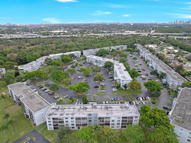 113 Royal Park Dr # 3G, Oakland Park FL 33309