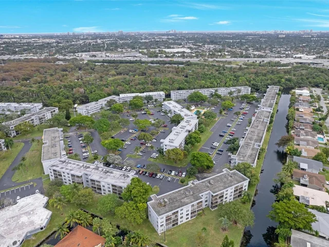 113 Royal Park Dr # 3G, Oakland Park FL 33309